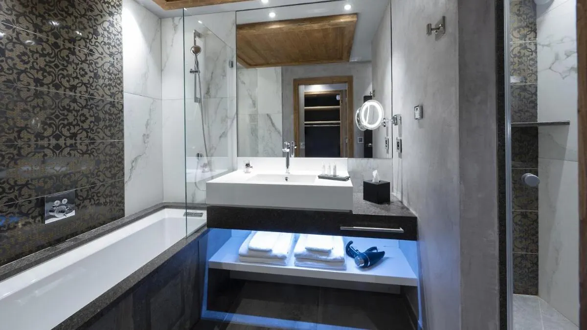 Mgm Hotels & Residences - Hotel Les Suites D'Alexane Samoens