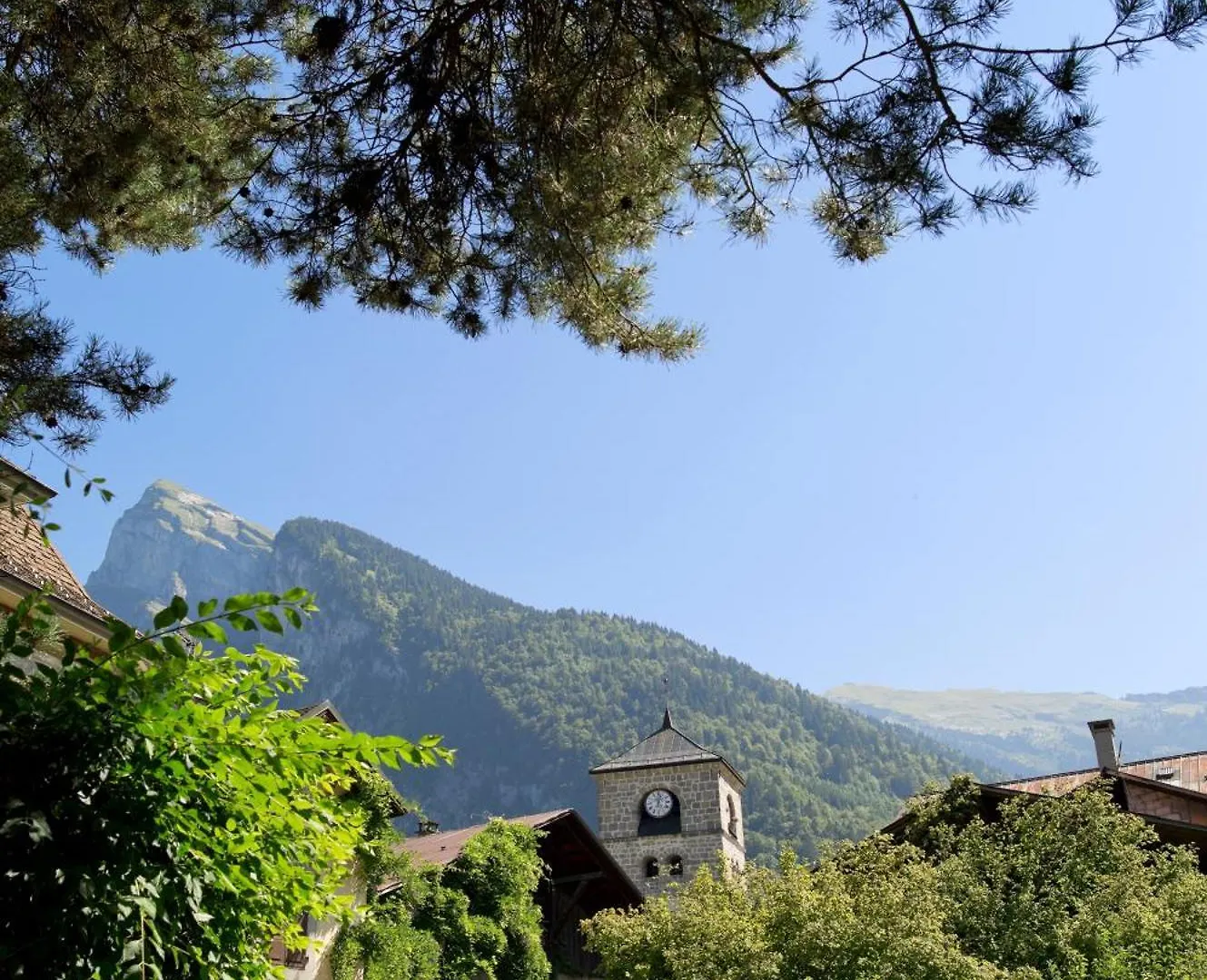 Mgm Hotels & Residences - Hotel Les Suites D'Alexane Samoens 4*,  France
