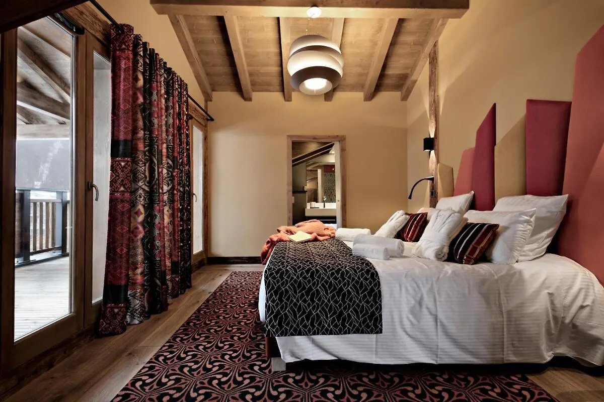 Mgm Hotels & Residences - Hotel Les Suites D'Alexane Samoens 4*,
