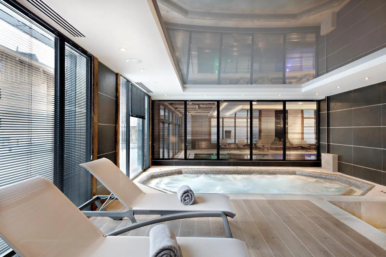 Mgm Hotels & Residences - Hotel Les Suites D'Alexane Samoens 4*,